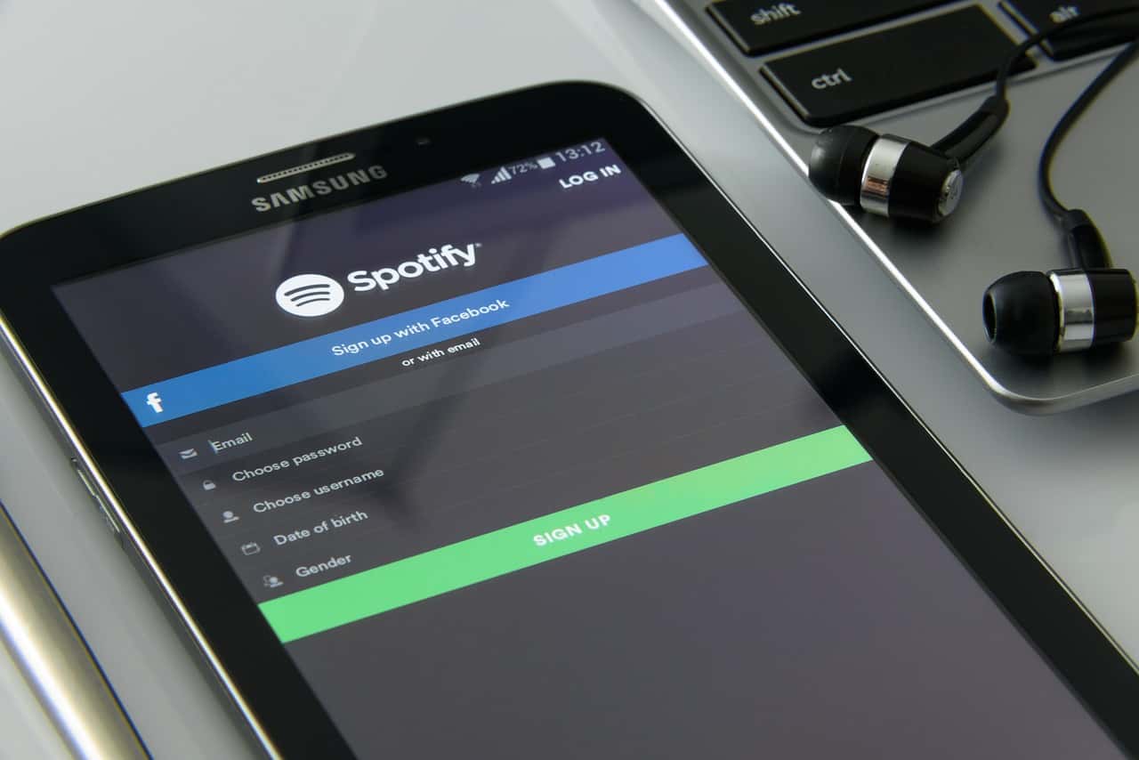music on your smartphone Spotify