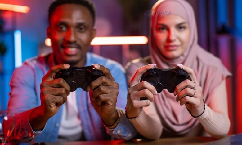 savvy arab couple gaming