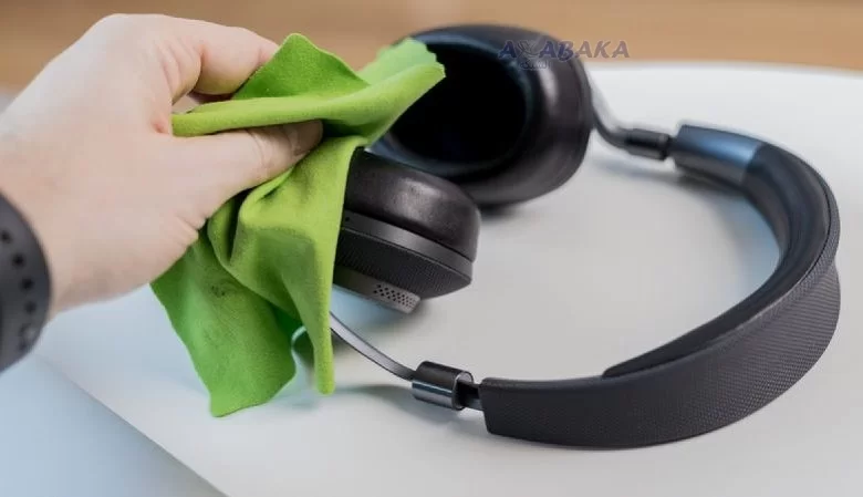 how to clean your headphones cloth thumb thumb