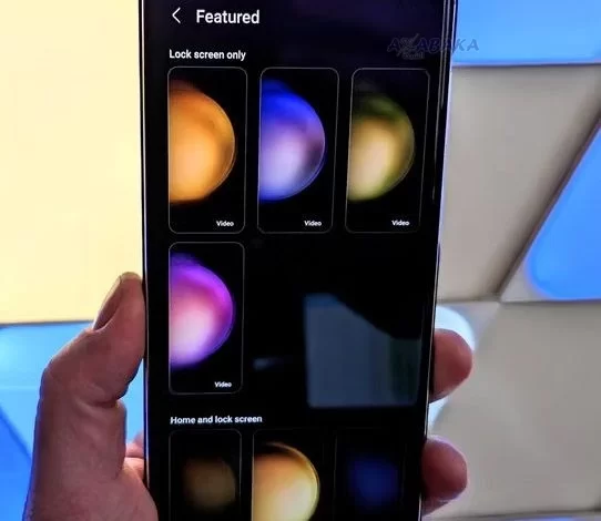 Screenshot at Download all of the new Samsung Galaxy S wallpapers